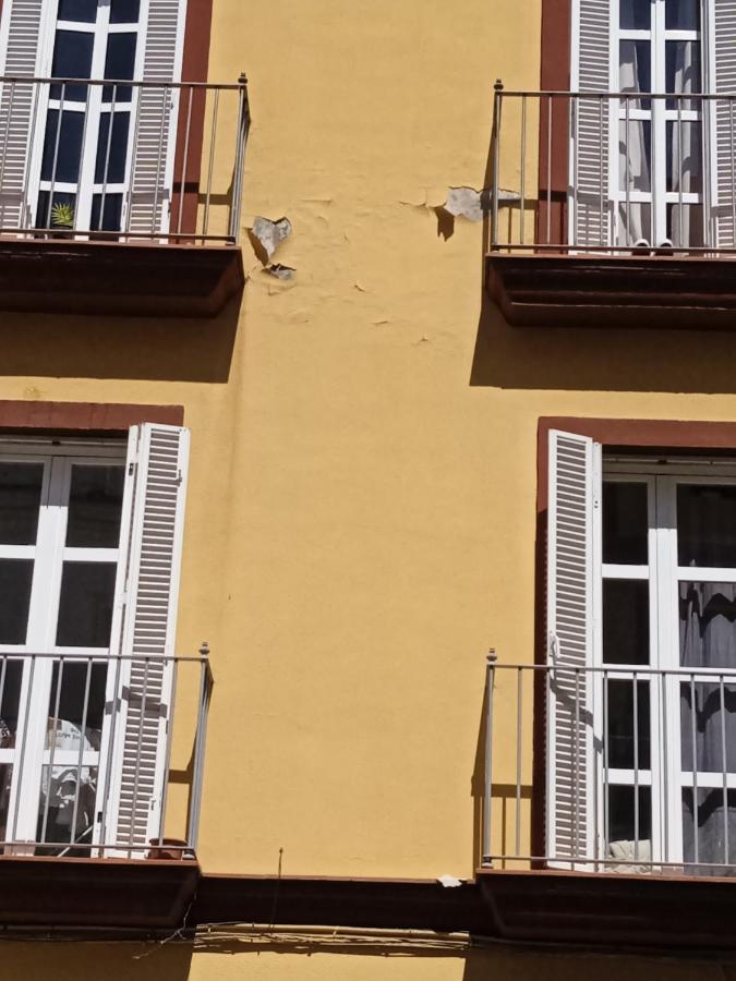 Apartamento Casco Antiguo Exterior Unico En Segunda Planta En Un Edificio De De Dos Plantas Seville Exterior photo